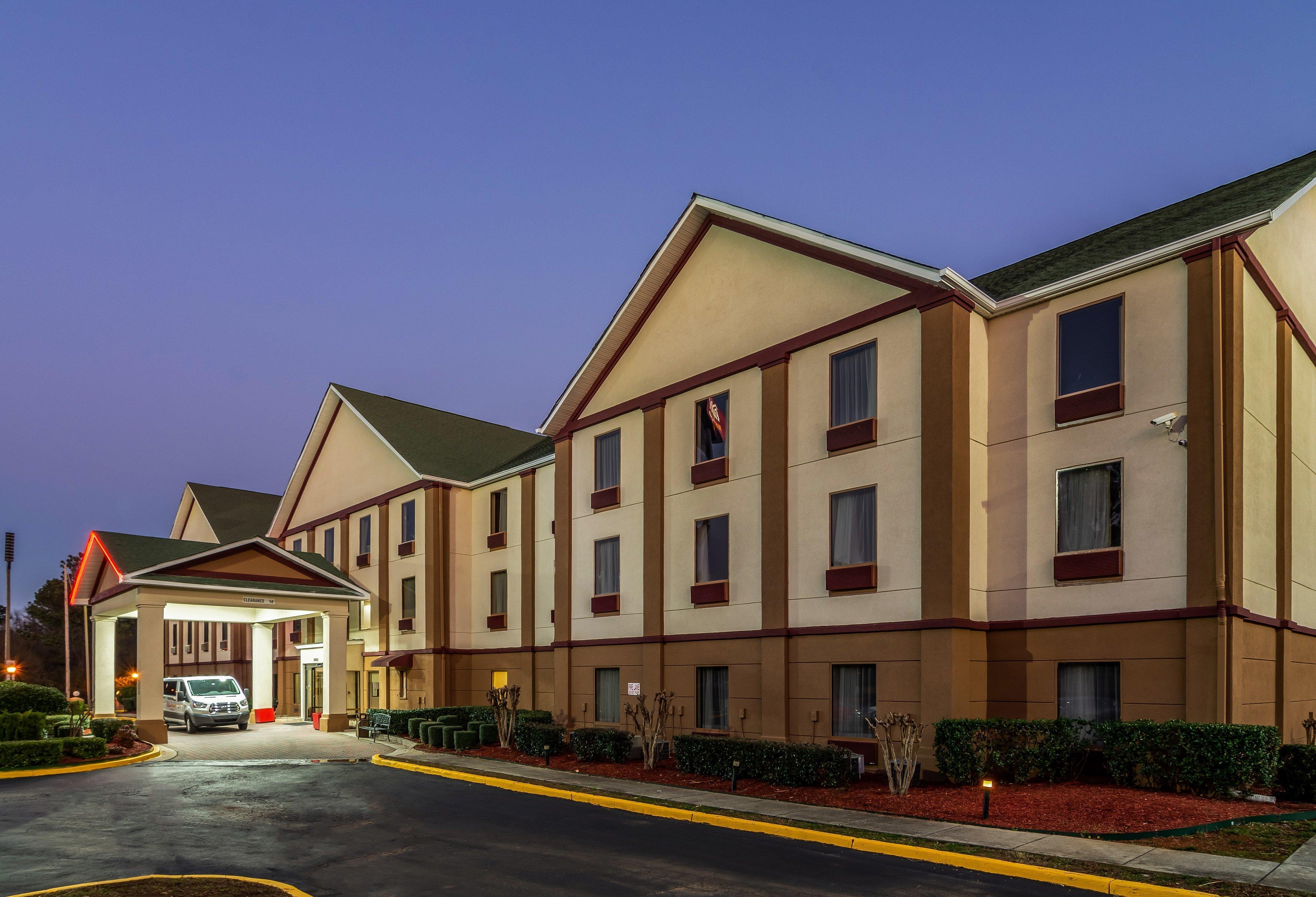 Red Roof Plus+ & Suites Atlanta Airport South Ngoại thất bức ảnh